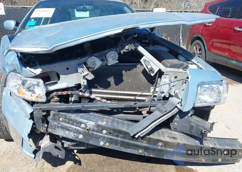 2009 Mercury Grand Marquis Ls (Fleet Only) из США, поврежденный, VIN 2MEHM75V39X609438